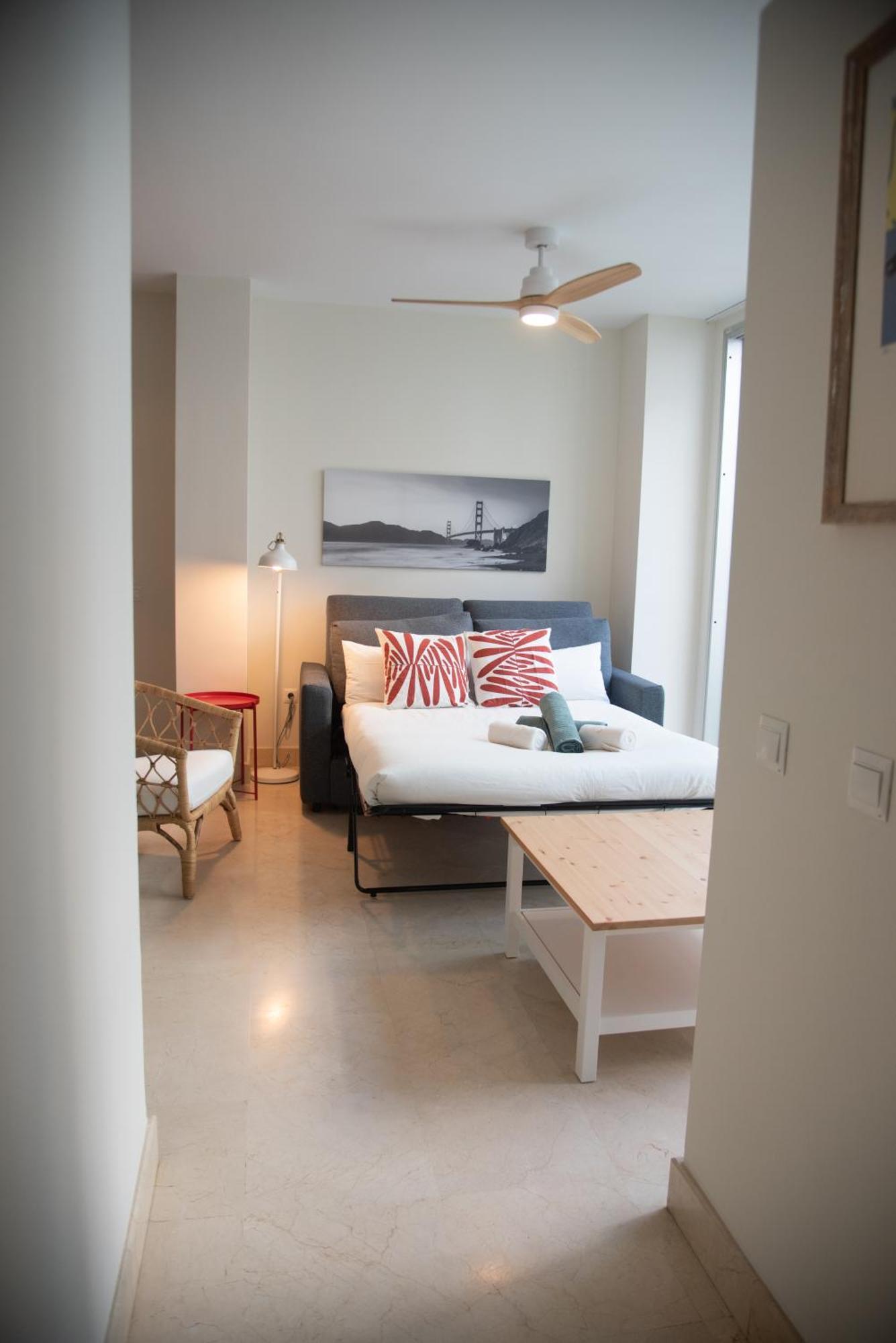 Tentudia Charming Apartments With Private Roof-Top Or Patio In San Bernardo By Ocityzen Sevilla