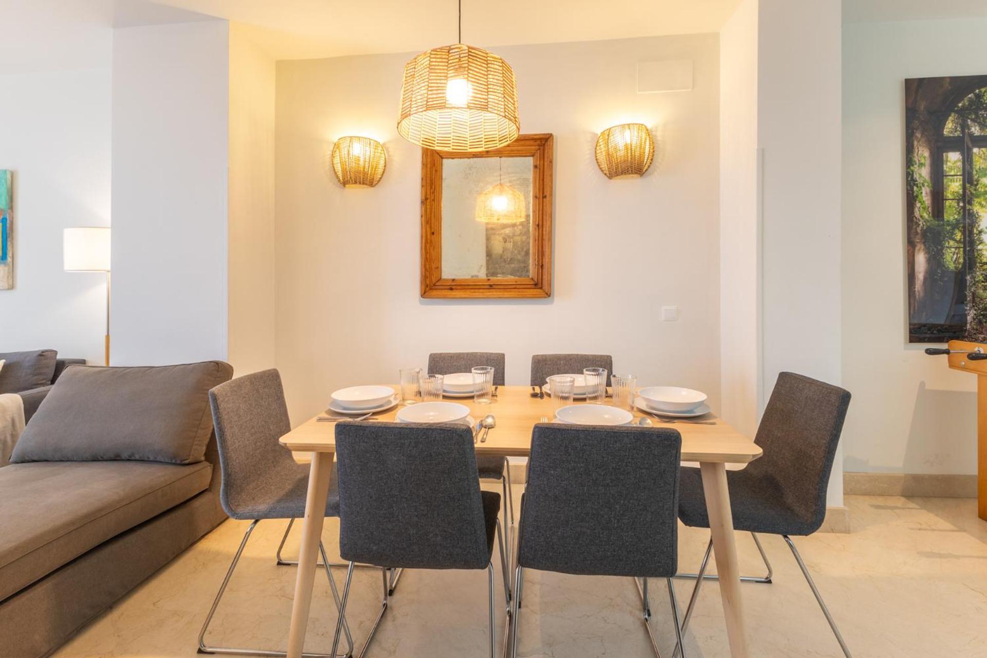 Tentudia Charming Apartments With Private Roof-Top Or Patio In San Bernardo By Ocityzen Sevilla