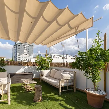 Tentudia Charming Apartments With Private Roof-Top Or Patio In San Bernardo By Ocityzen Seville Exterior photo