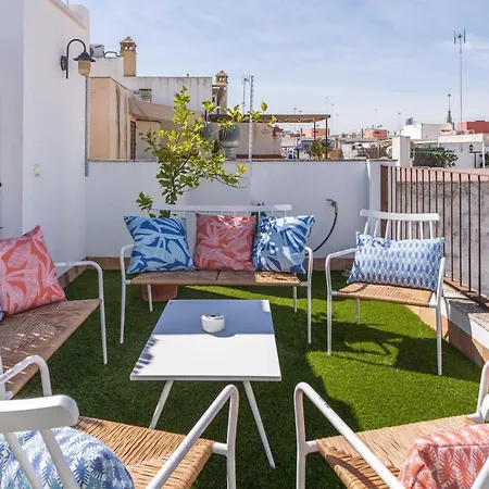 Tentudia Charming Apartments With Private Roof-Top Or Patio In San Bernardo By Ocityzen Seville Exterior photo