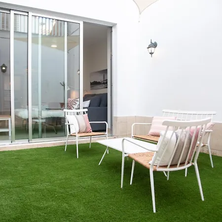Tentudia Charming Apartments With Private Roof-Top Or Patio In San Bernardo By Ocityzen Seville Exterior photo