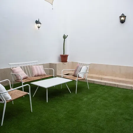 Tentudia Charming Apartments With Private Roof-Top Or Patio In San Bernardo By Ocityzen Seville Exterior photo