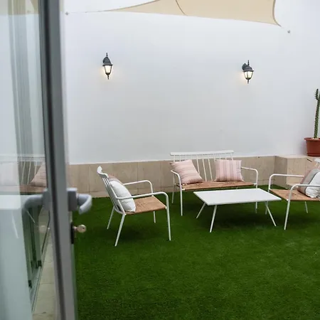 Tentudia Charming Apartments With Private Roof-Top Or Patio In San Bernardo By Ocityzen Seville Exterior photo