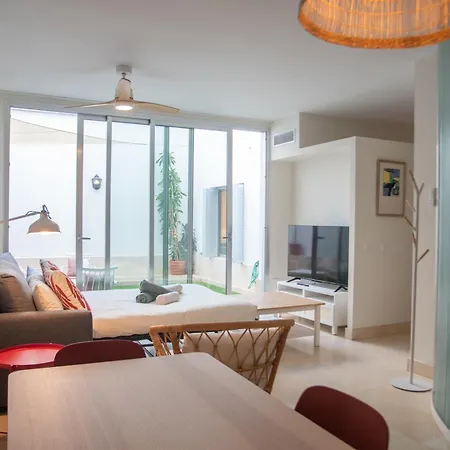 Tentudia Charming Apartments With Private Roof-Top Or Patio In San Bernardo By Ocityzen Seville Exterior photo