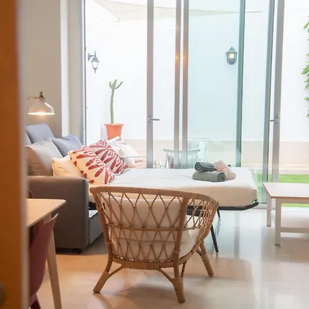 Tentudia Charming Apartments With Private Roof-Top Or Patio In San Bernardo By Ocityzen Seville Exterior photo